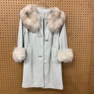 Vintage Leather and Fur Jacket. Fits like a Small / Medium.